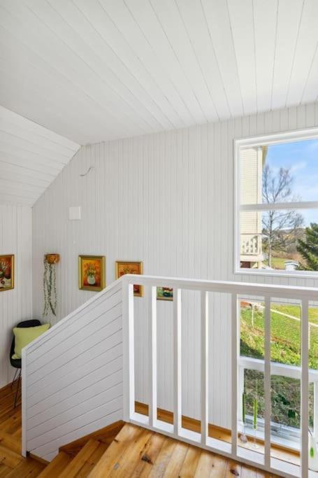 Cozy Little House In Tromso City Exterior photo